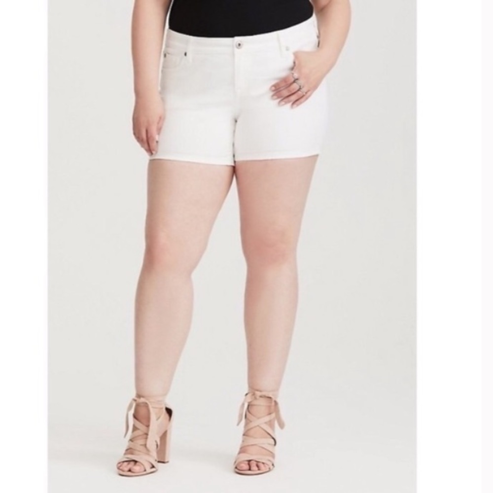 TORRID Classic Jean Shorts